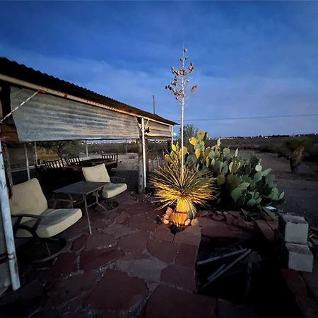 Hole In The Wall Getaway - Usa Mexico Border Bed And Breakfast Columbus Екстериор снимка