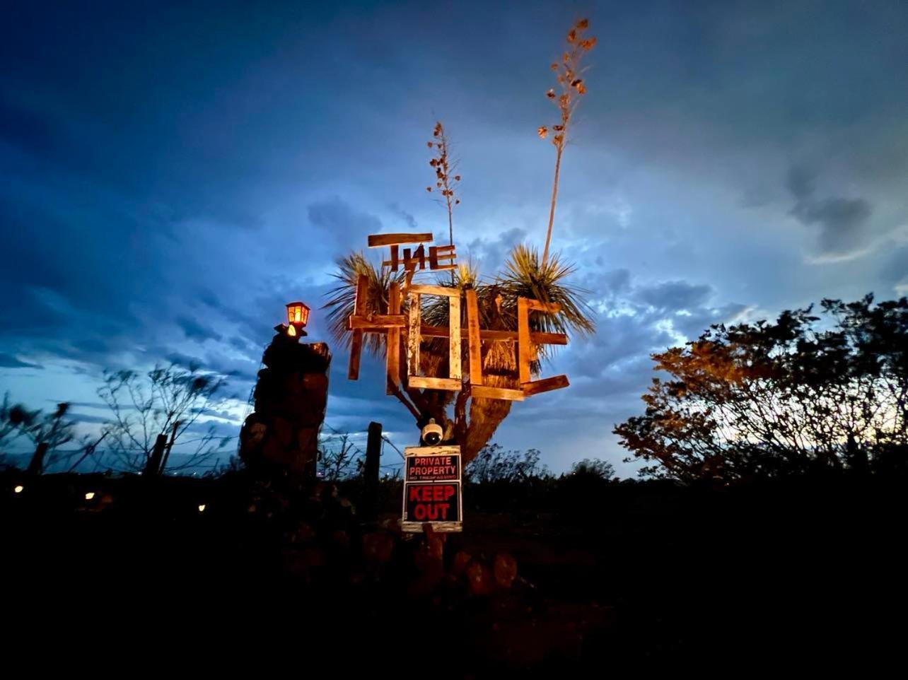 Hole In The Wall Getaway - Usa Mexico Border Bed And Breakfast Columbus Екстериор снимка